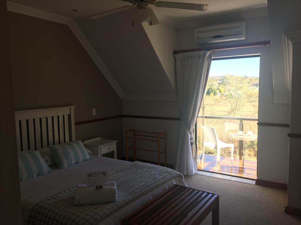 Oewerpalms View Otel Oudtshoorn Dış mekan fotoğraf