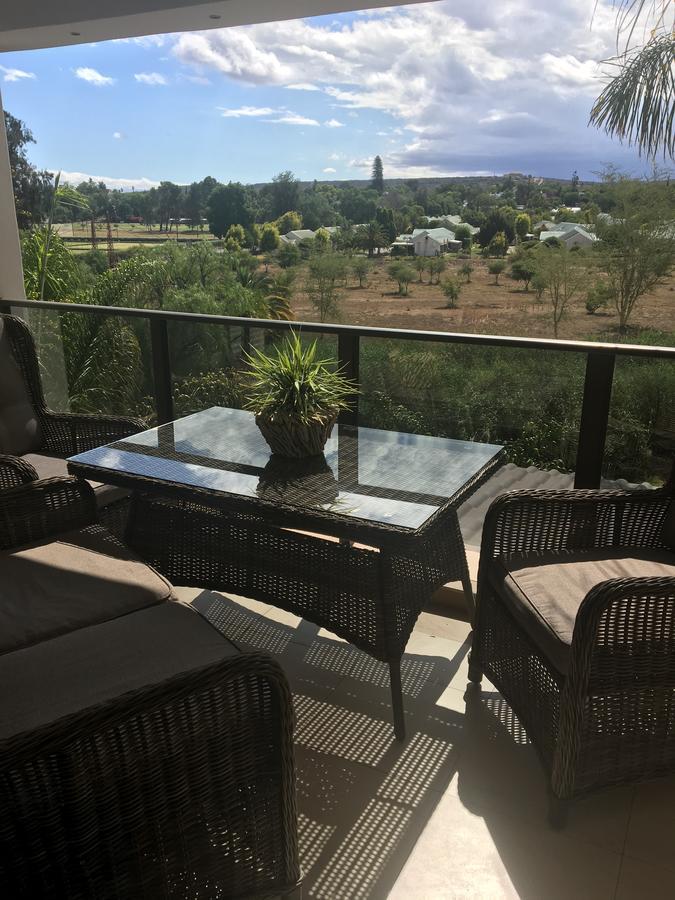 Oewerpalms View Otel Oudtshoorn Dış mekan fotoğraf